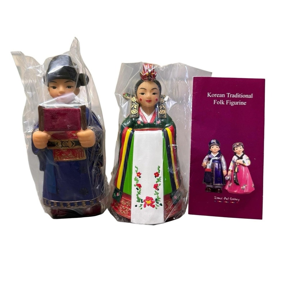 Danisl Art Gallery Korean Wedding Couple Figurine Hanbok Hand Painted
